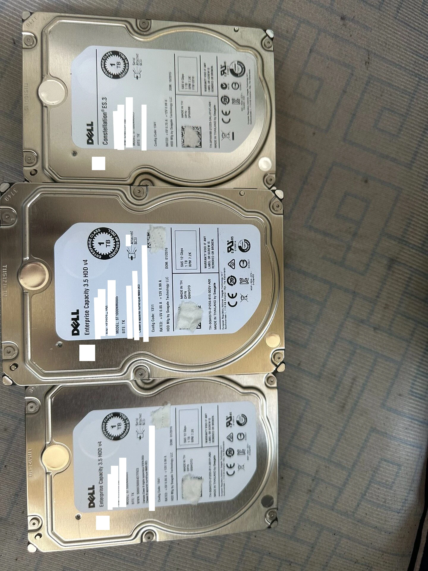 1TB SAS 3.5-inch 7.2K enterprise HDD real product photo