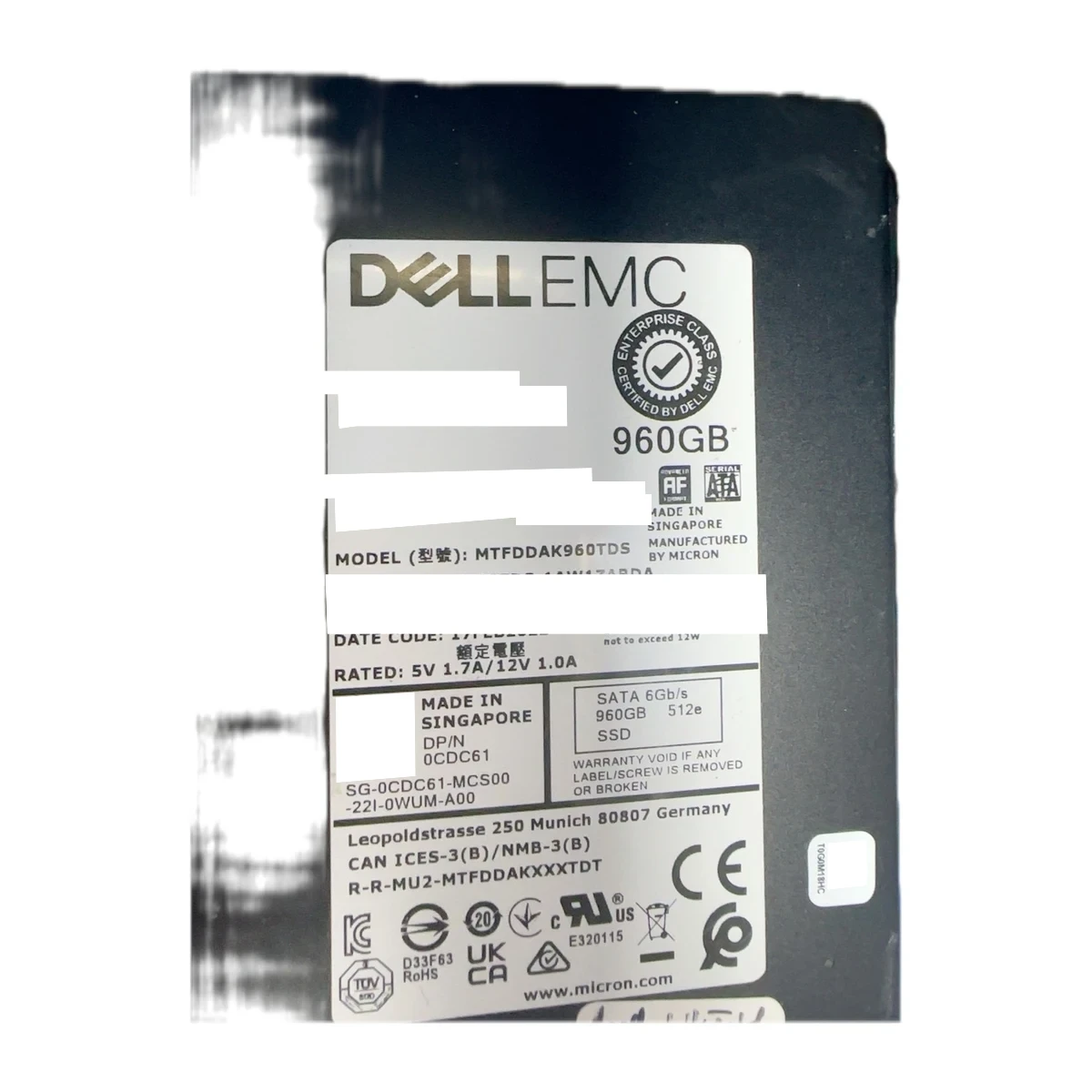 960GB SATA 2.5-inch read-intensive enterprise SSD real product photo